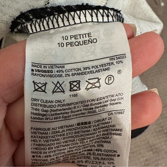 Banana Republic Black patterned skirt - Picture 5 of 5